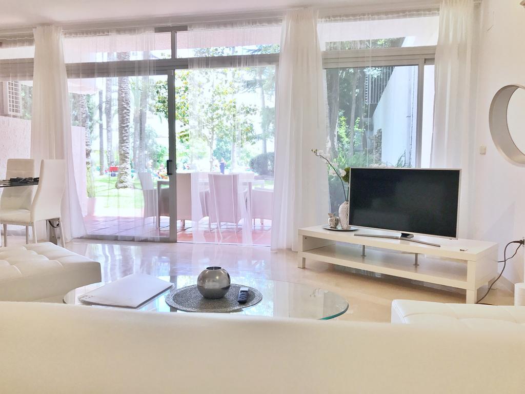 Vivaldi Boutique Suites Jardines Del Mar Marbella Ngoại thất bức ảnh